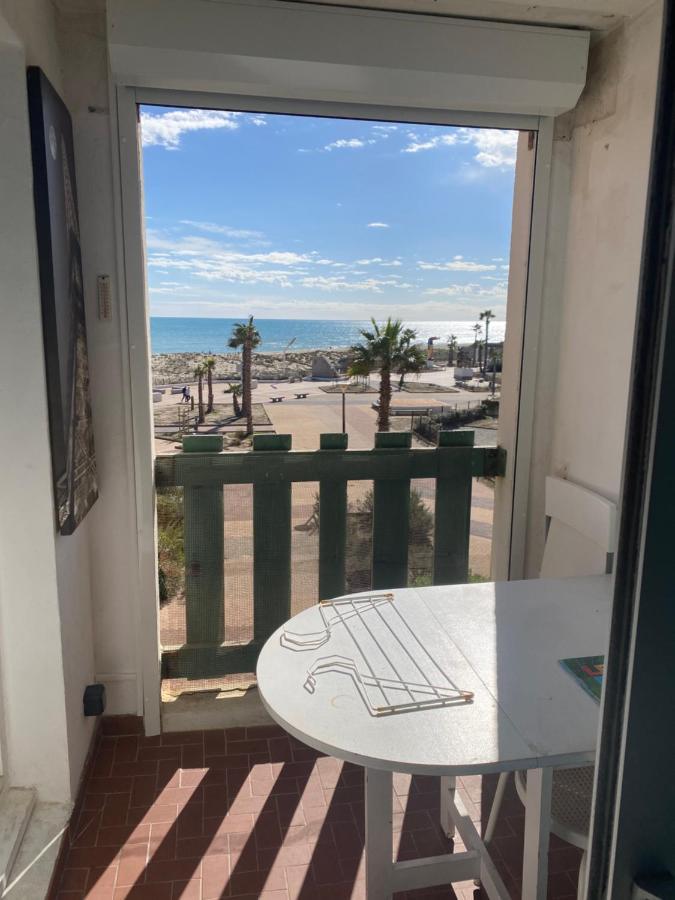T 2 Cosy Bord De Mer 르발카레스 외부 사진